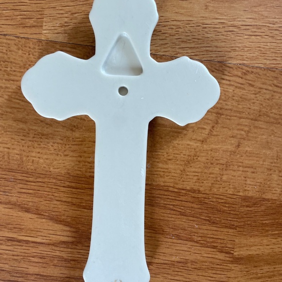 Vintage gold leaf enamel porcelain cross - Picture 3 of 4